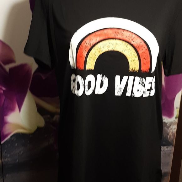 Nwt Lai Shen L Good Vibes Black T Shirt - Picture 1 of 5